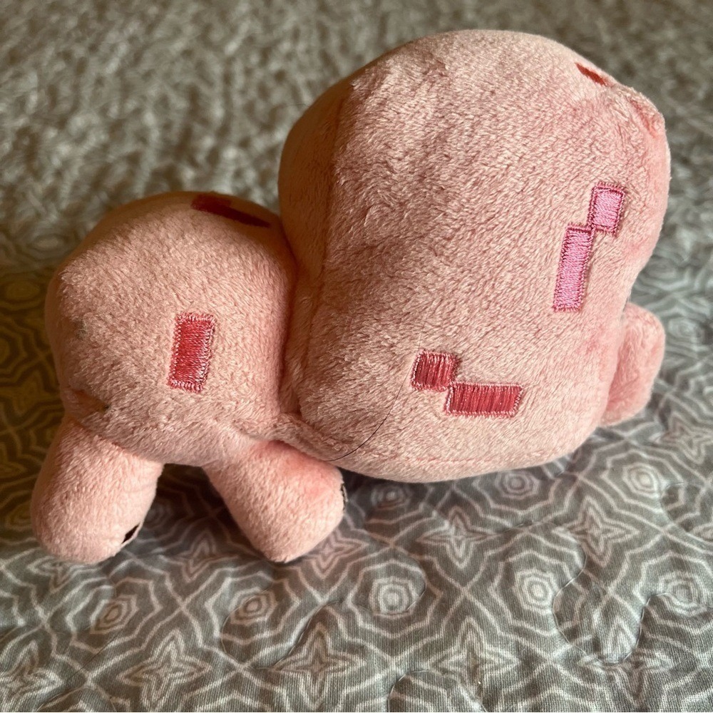 Minecraft Pig Plush Pink Stuffed Animal Pixelated Video Game Toy Mojang 6" - Picture 2 of 5